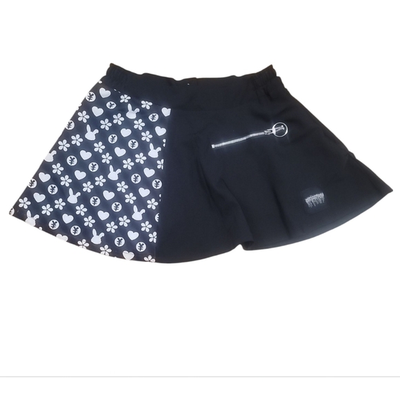 Hot topic skir get lost perv yenny black white flower bunny heart mini xs - Picture 1 of 8